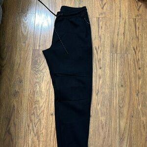 American Eagle men’s medium tall black jogger